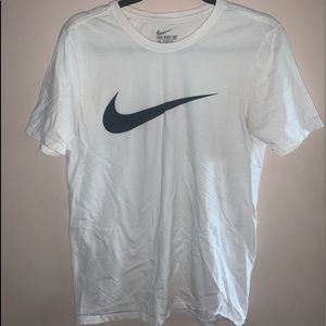 Nike T-Shirt